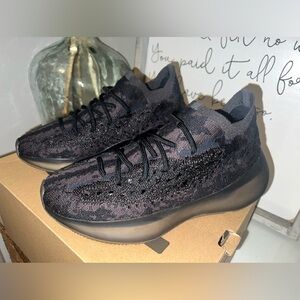 Yeezy Boost 380 ONYX size 8 1/2.